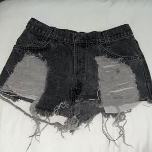 LEVI’S vintage high waisted shorts